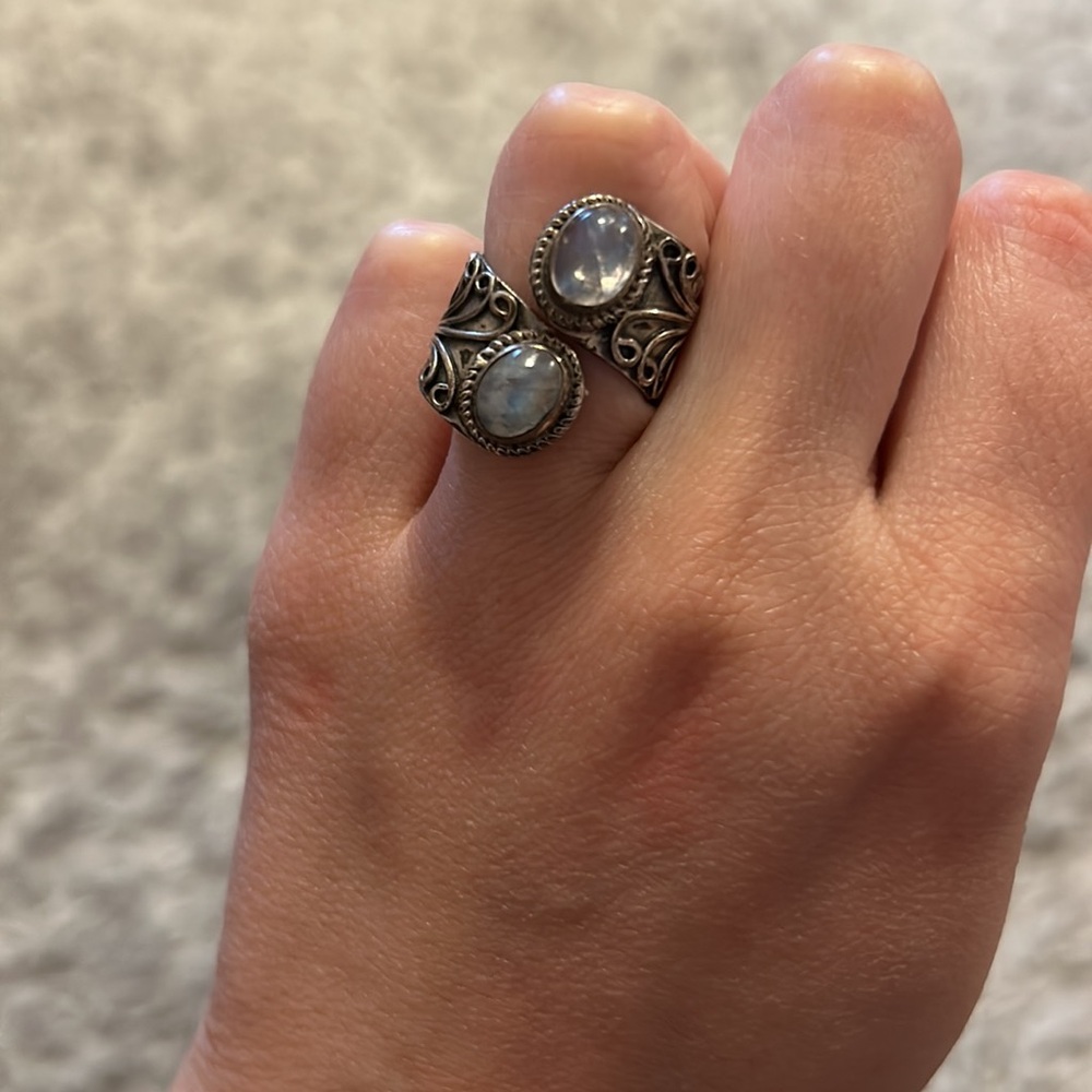 RING- adjustable- Moonstone - Picture 3 of 4